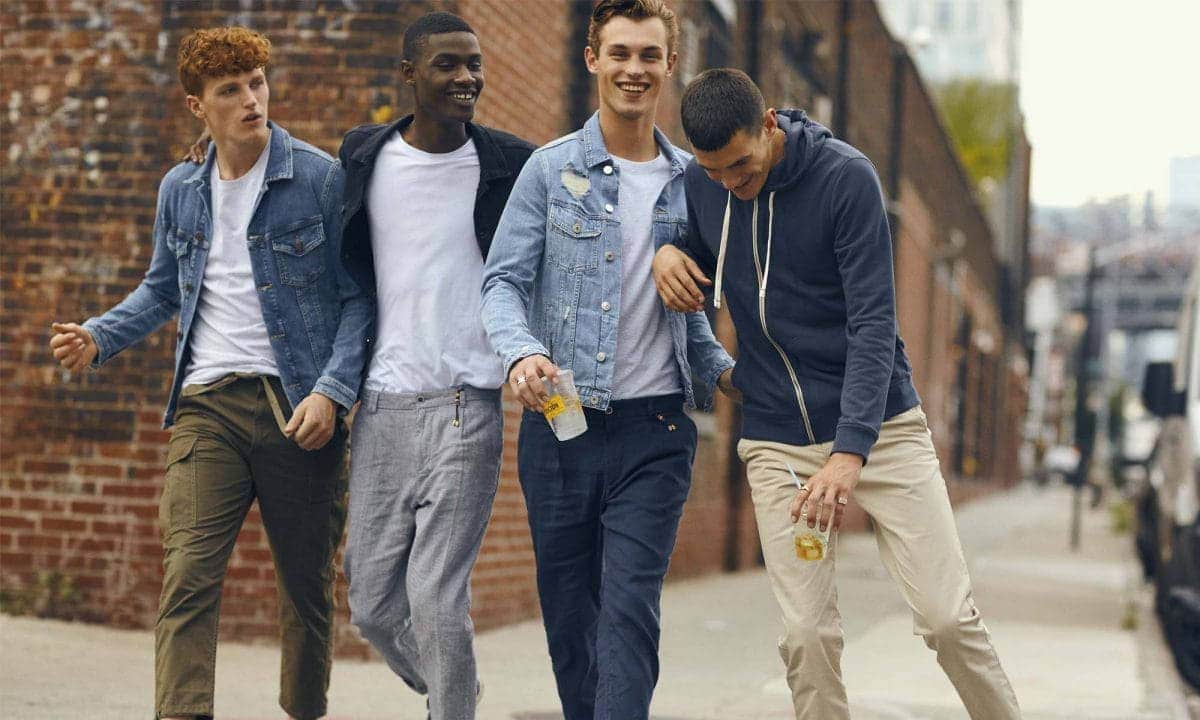 De chino en pantalon: hoe draag je ze? - Unique Mode