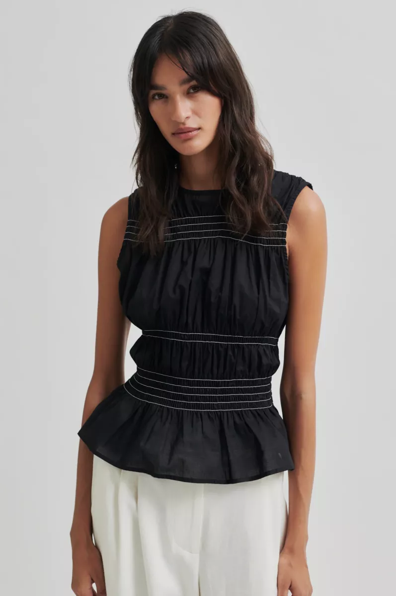 Second Female-Top-Avida Top-8001 Black-ZWART