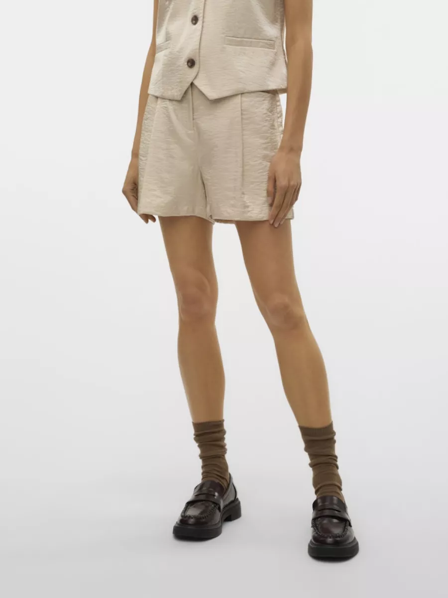VERO MODA-VMLIANA MW SHINY SHORTS-10328649-Oatmeal-CHAMPAGNE