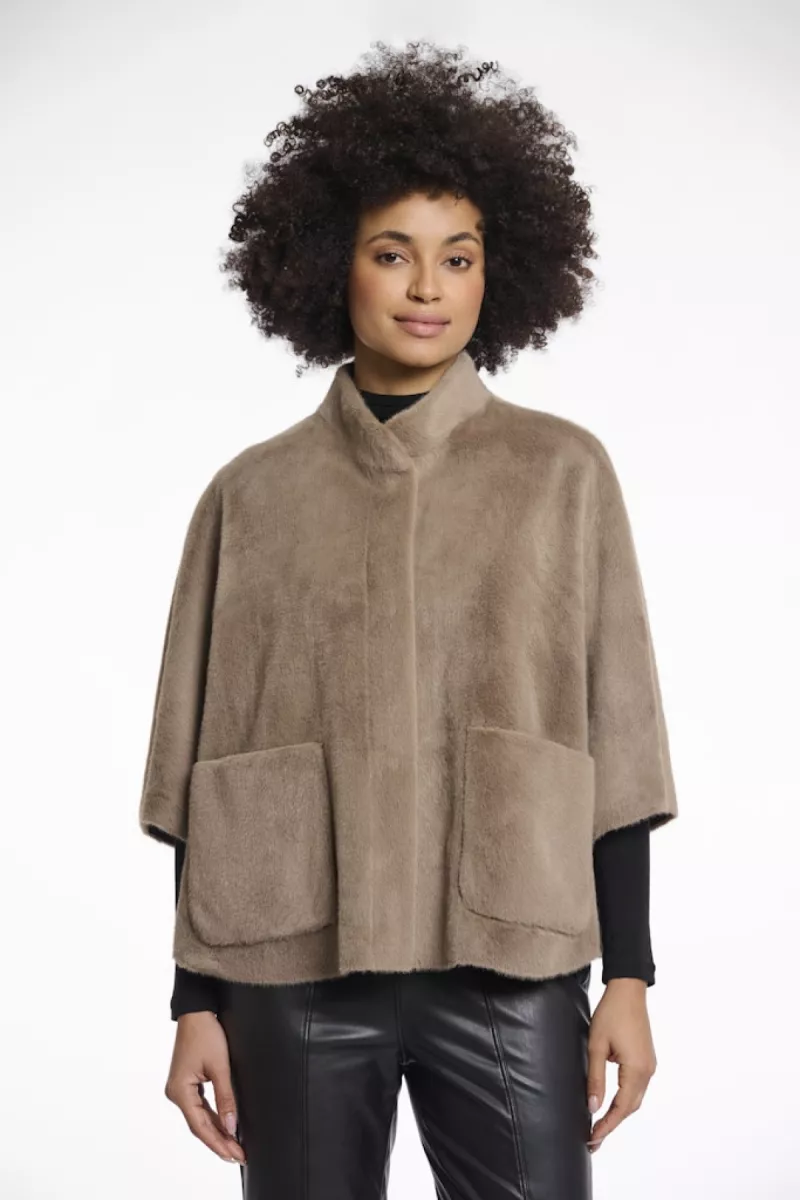 RINO & PELLE-Faux Fur Cape-Dewi.7002511-10868 toffee-CAFE