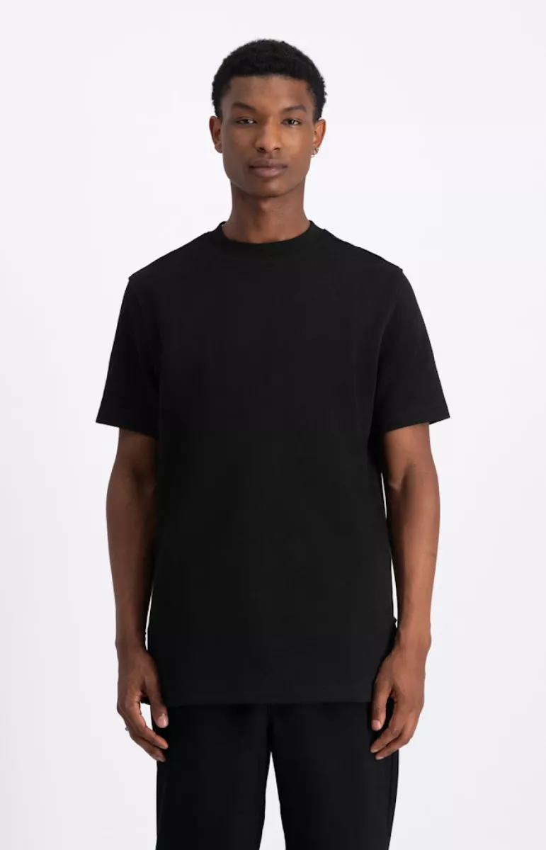 Law of the Sea-Dane structured tee-10254-100 black-ZWART