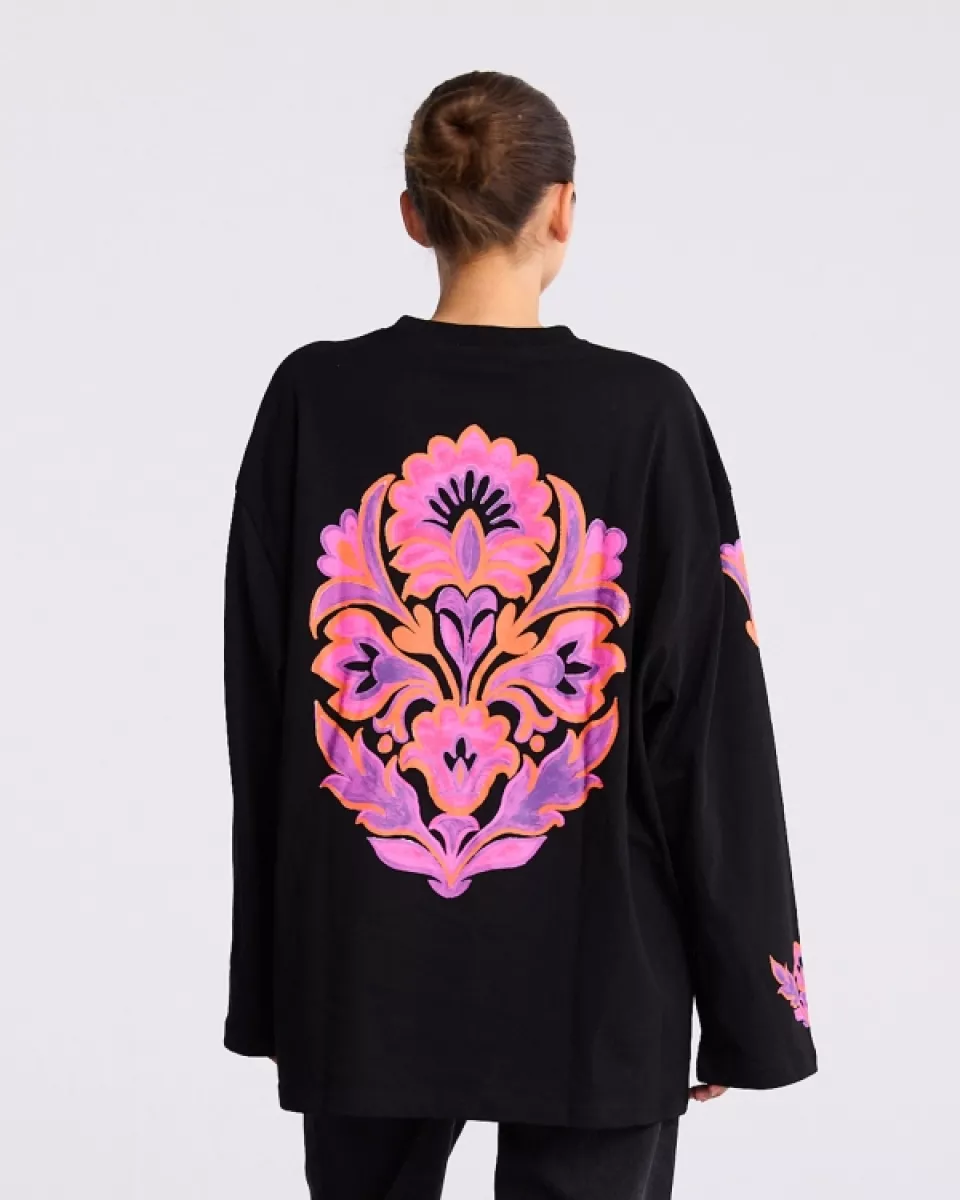 Stieglitz-Renate wide skate longsleeve-W2502028-002 Black-ZWART