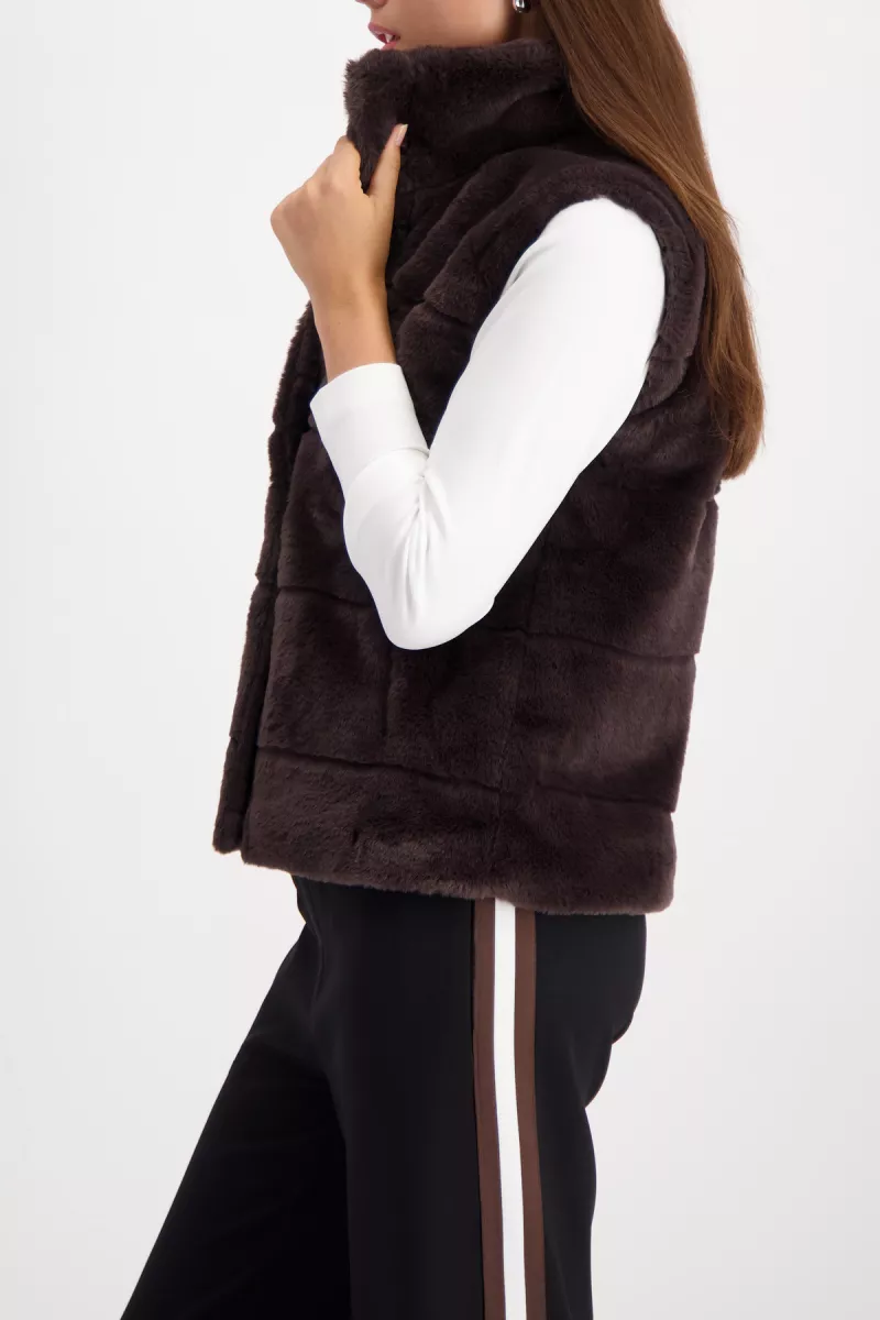 Monari-Fluffy vest-809280-520 Brownie-BRUIN