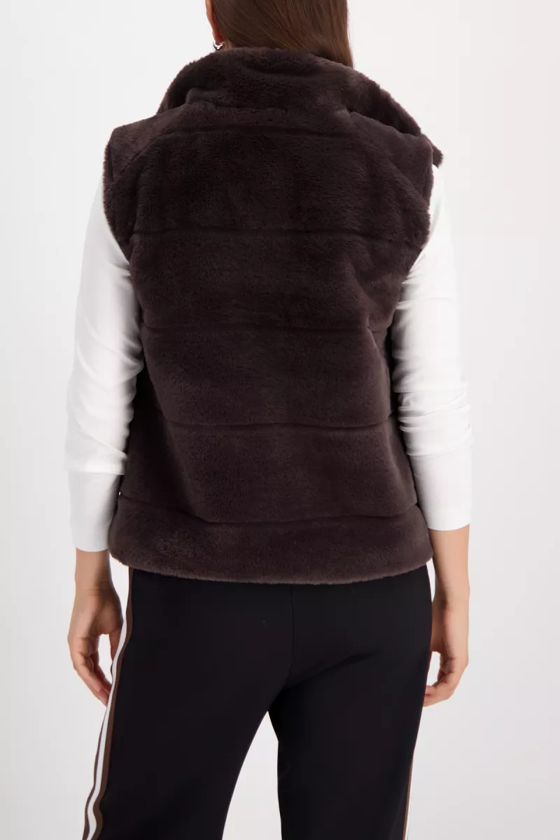 monari-fluffy-vest-809280-520-brownie-bruin-2 Monari-Fluffy vest-809280-520 Brownie-BRUIN