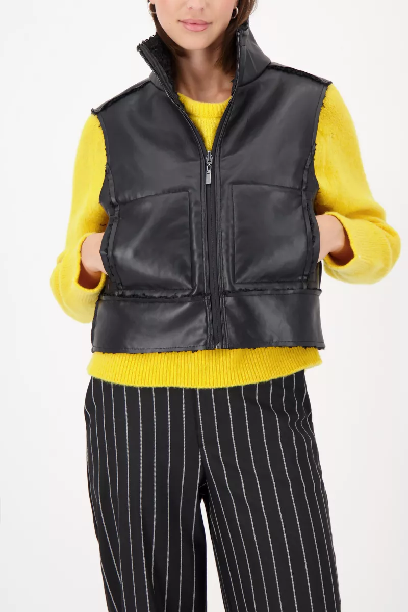 Monari-Reversible vest with fake fur-809265-999 Black-ZWART