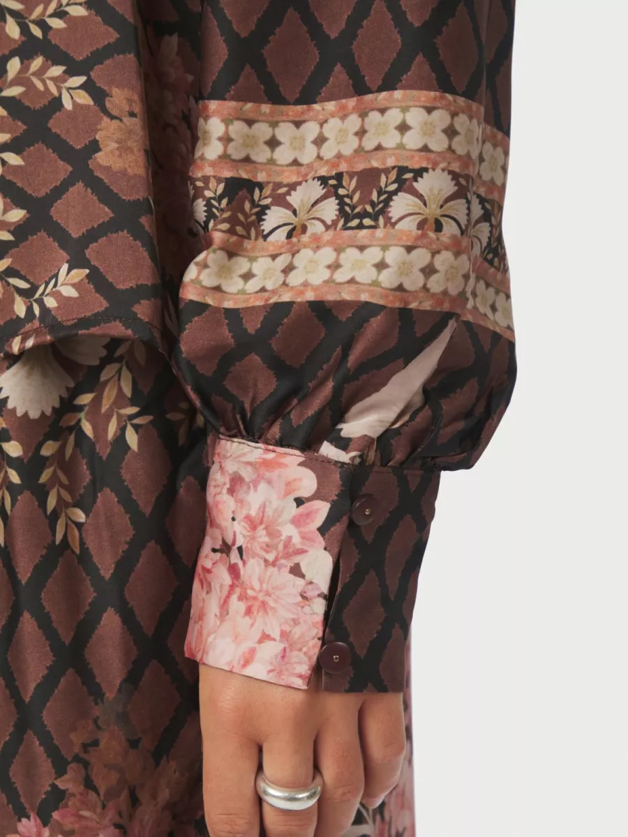 neo-noir-massima-botanical-border-blouse-167029-100-black-black-3 Neo Noir-Massima Botanical Border Blouse-167029-100 Black-BLACK