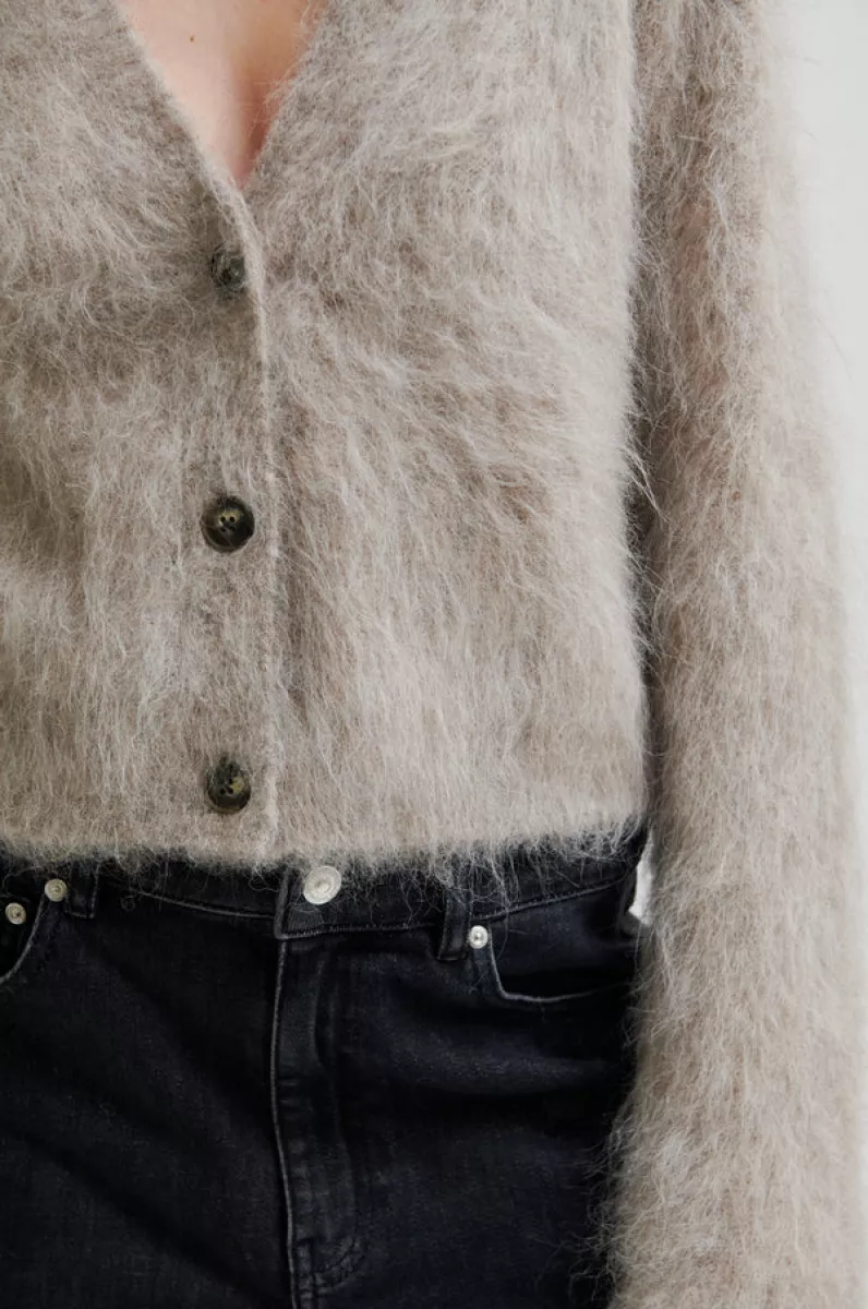 second-female-cardigan-karla-knit-cardigan-1043-pumice-stone-stone-2 Second Female-Cardigan-Karla Knit Cardigan-1043 Pumice Stone-STONE