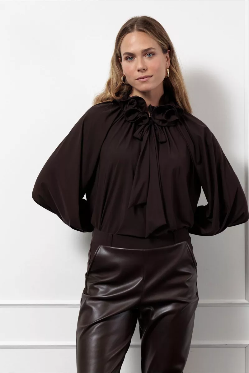 STUDIO ANNELOES-Palmer ruffle blouse-13270-8700 Espresso-DONKER BRUIN