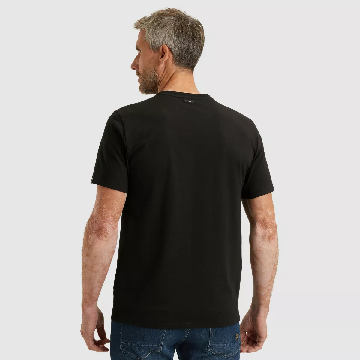 Vanguard-Short sleeve r-neck cotton elastan-VTSS2510500-999 Black-ZWART