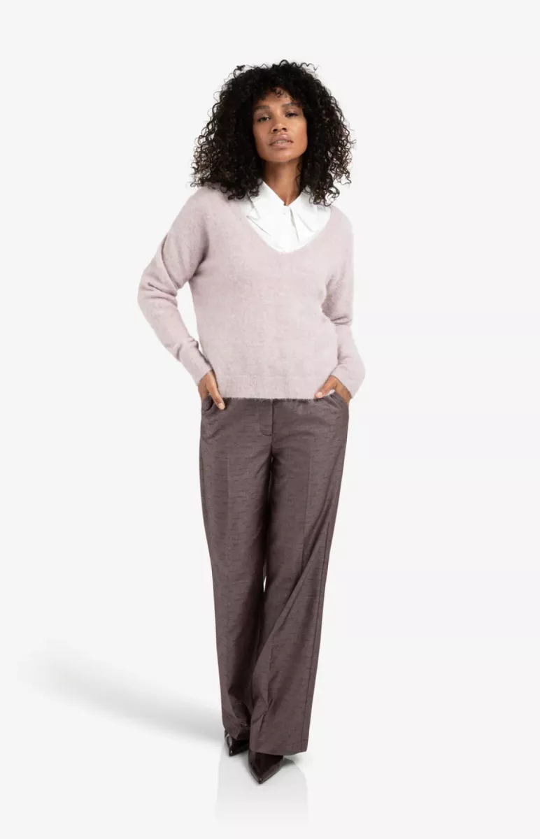 yaya-soft-sweater-with-v-neck-alpaca-polyamide-elastane-53802-01-000536-511-53802-licht-paars-5 YAYA-Soft sweater with V-neck; Alpaca/Polyamide/Elastane; 53802-01-000536-511-53802-LICHT PAARS