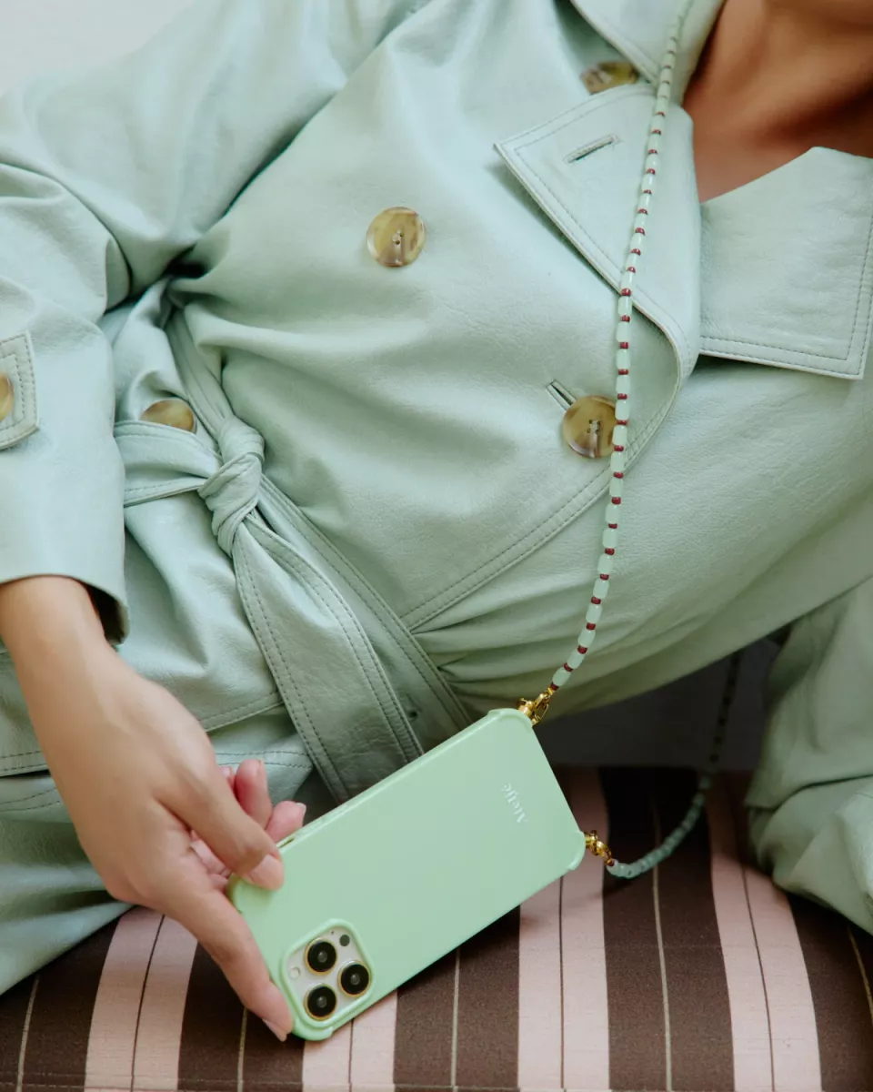 atelje-iphone-14-matcha-groen-2 Ateljé--Iphone 14-Matcha-GROEN