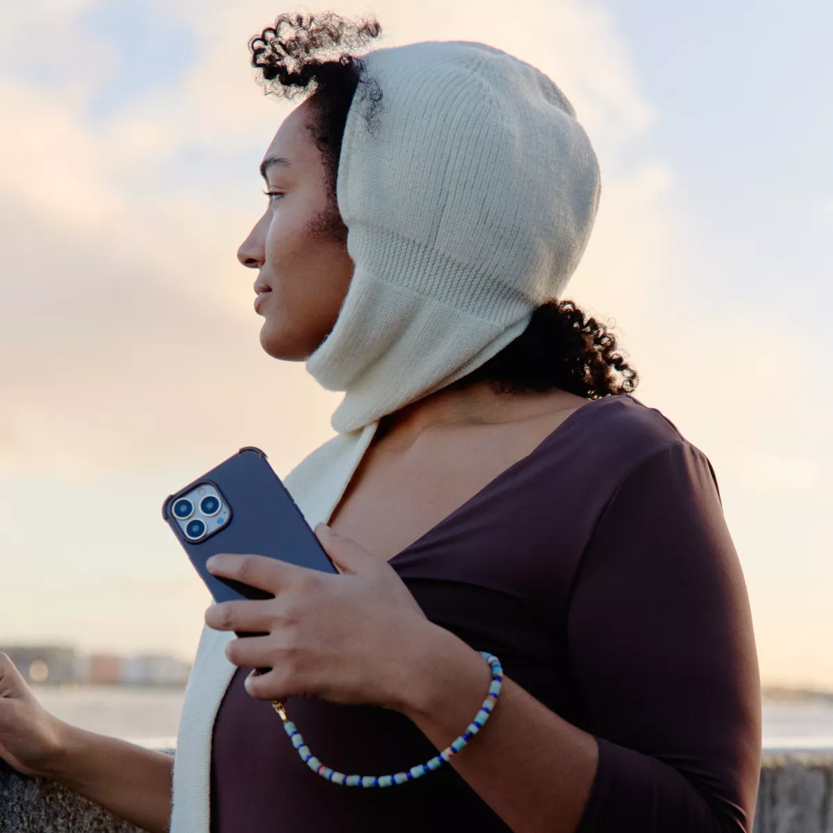 atelje-iphone-16-pro-max-dark-brown-donker-bruin-2 Ateljé--Iphone 16 Pro Max-Dark Brown-DONKER BRUIN