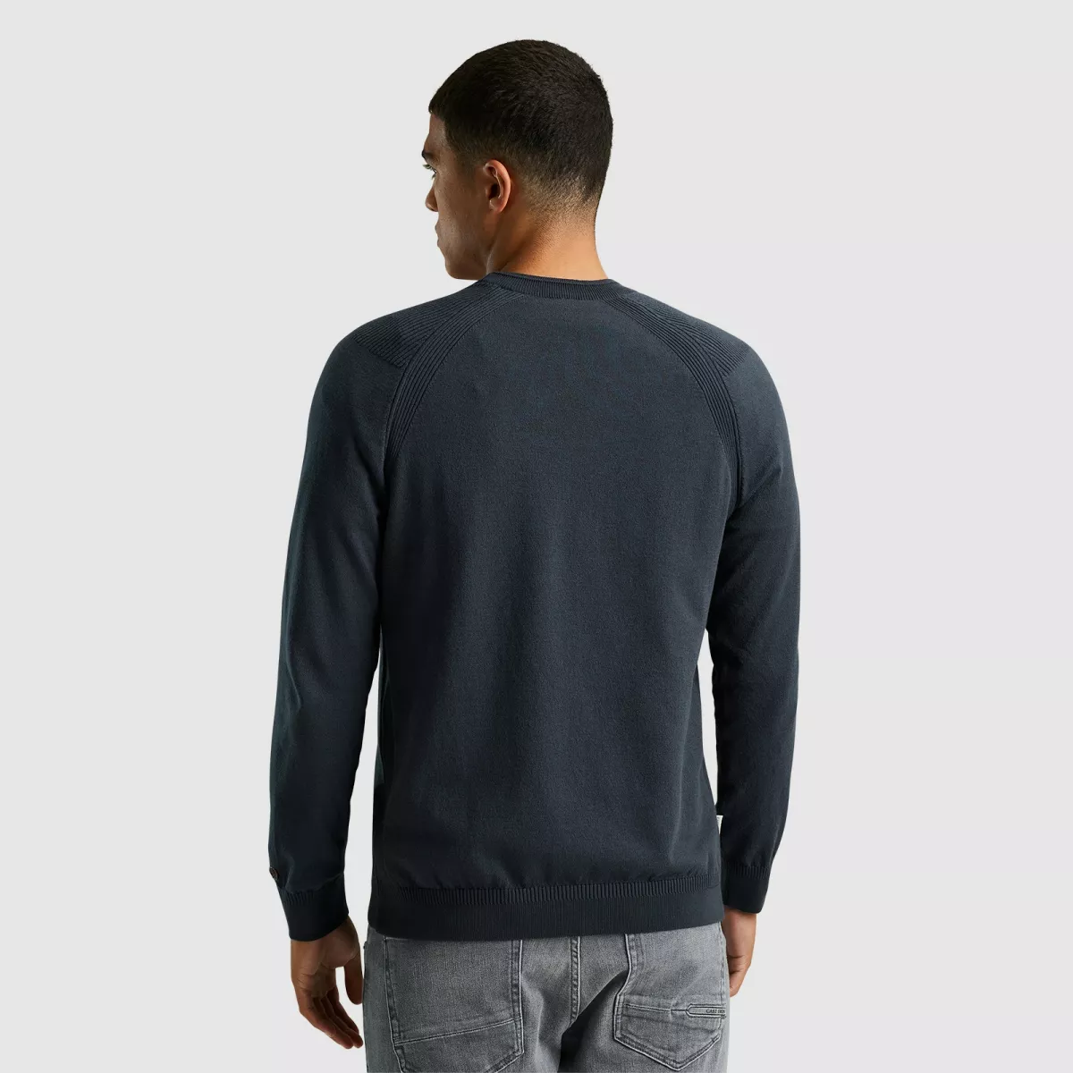 cast-iron-crewneck-essential-cotton-stretch-ckw2408300-5442-sea-storm-blauw-3 CAST IRON-Crewneck essential cotton stretch-CKW2408300-5442 Sea storm-BLAUW