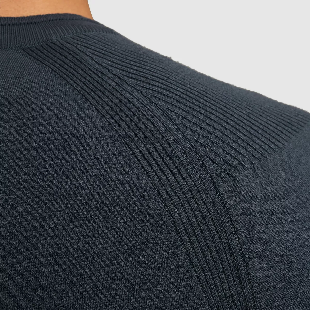 cast-iron-crewneck-essential-cotton-stretch-ckw2408300-5442-sea-storm-blauw-5 CAST IRON-Crewneck essential cotton stretch-CKW2408300-5442 Sea storm-BLAUW