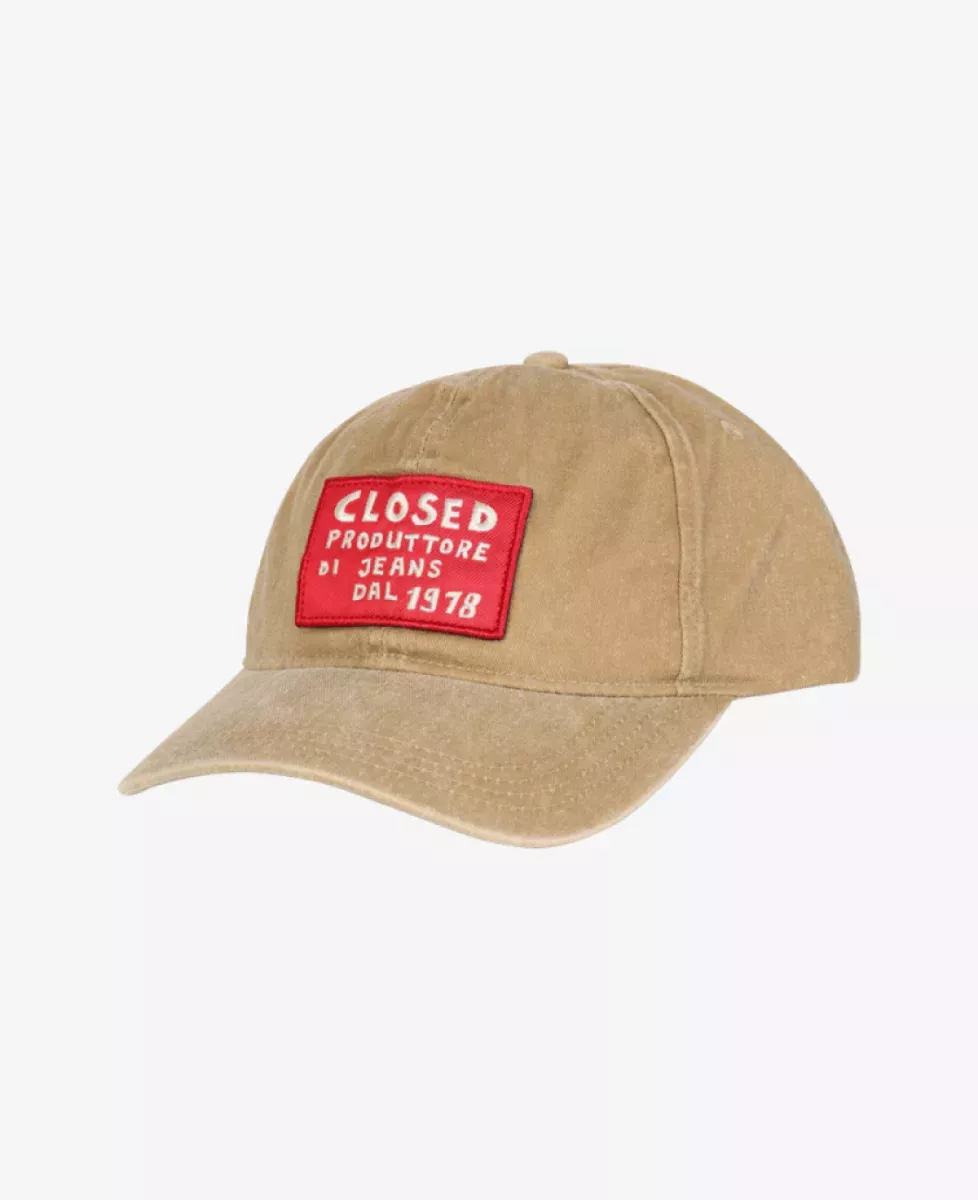 Closed-Cap-C90679-74I-22-704-BRUIN