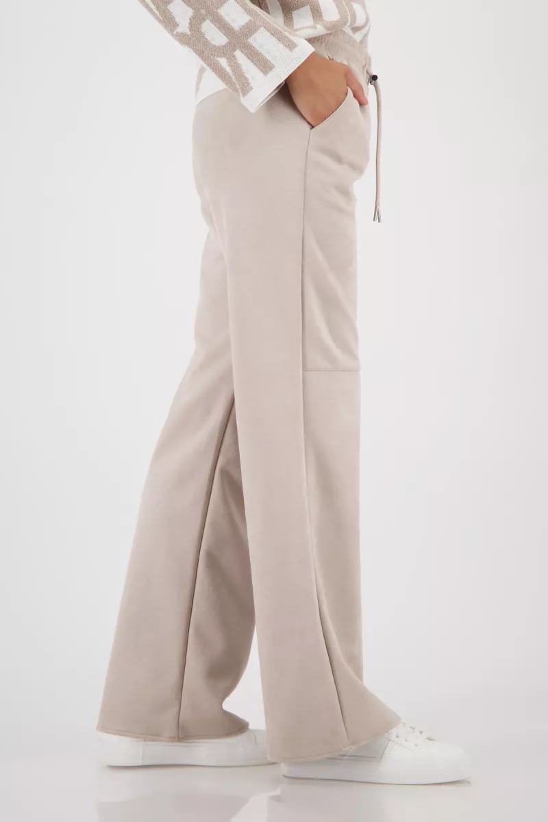Monari-Straight leg velour trousers-809632-194 Lattemacchiato-BRUIN