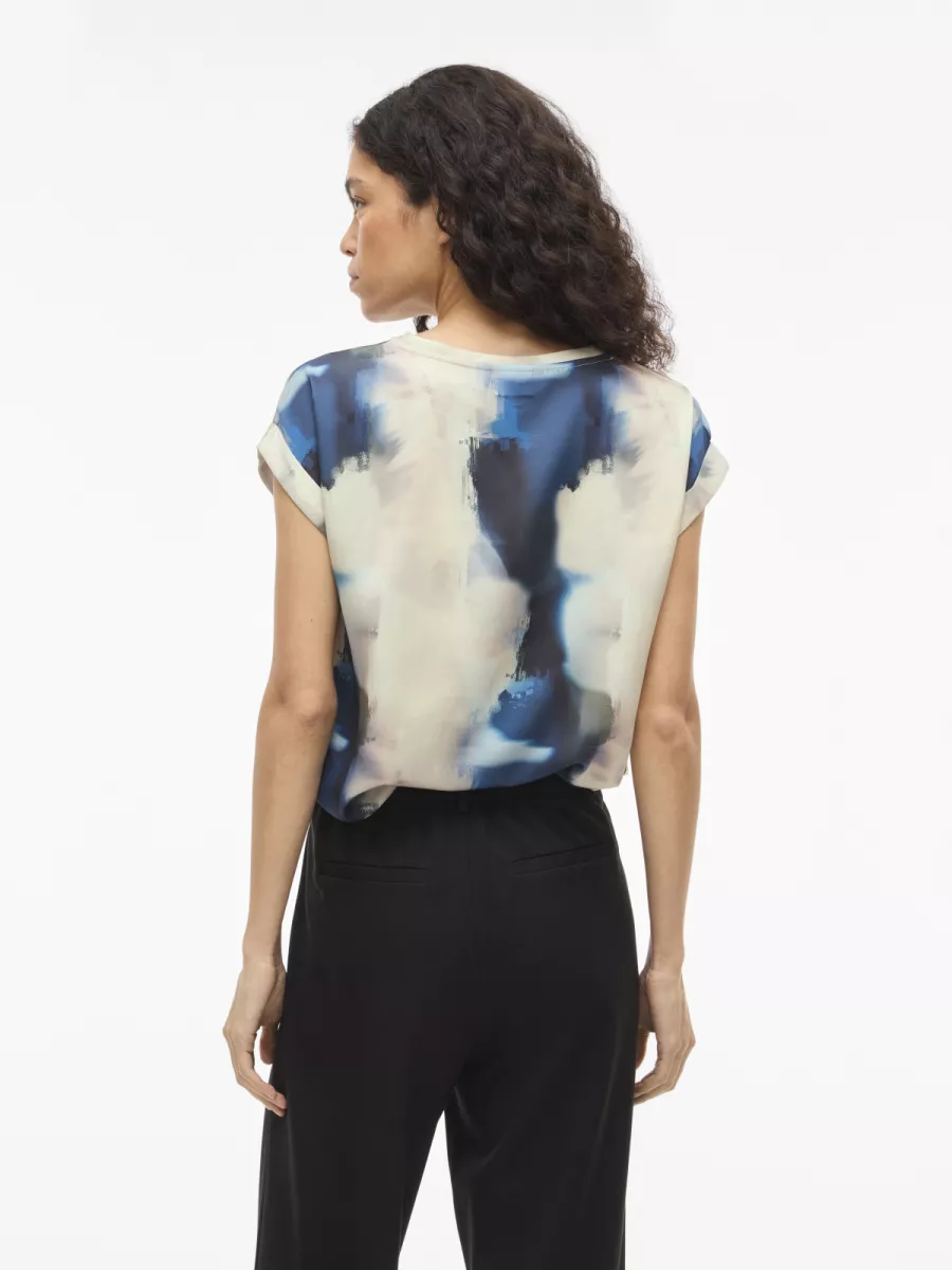 vila-viellette-s-s-full-satin-top-noos-14109246-navy-blazer-navy-2 VILA-VIELLETTE S/S FULL SATIN TOP - NOOS-14109246-Navy Blazer-NAVY