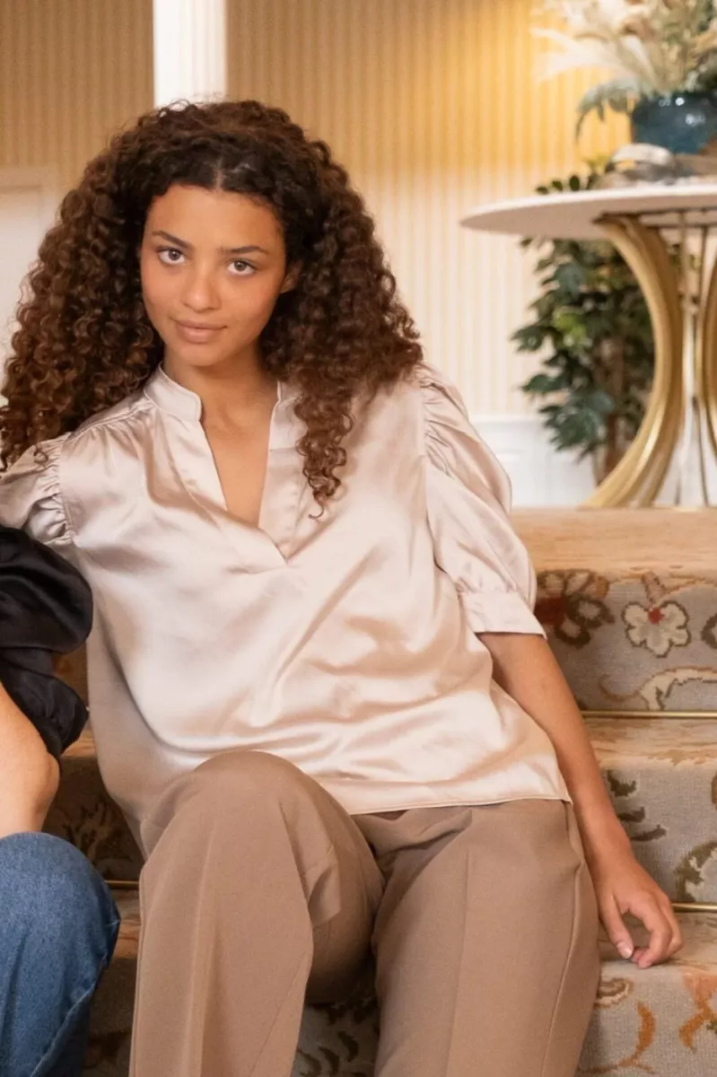 neo-noir-roella-heavy-sateen-162590-720-champagne-champagne-4 Neo Noir-Roella Heavy Sateen-162590-720 Champagne-CHAMPAGNE