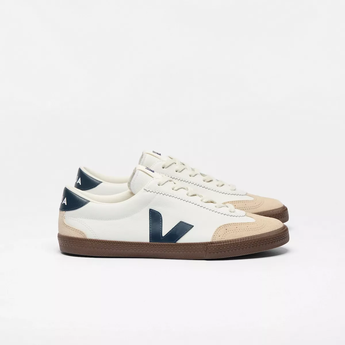 Veja--VO2003531AP1P08-White Nautico Brown-WIT COMBINATIES