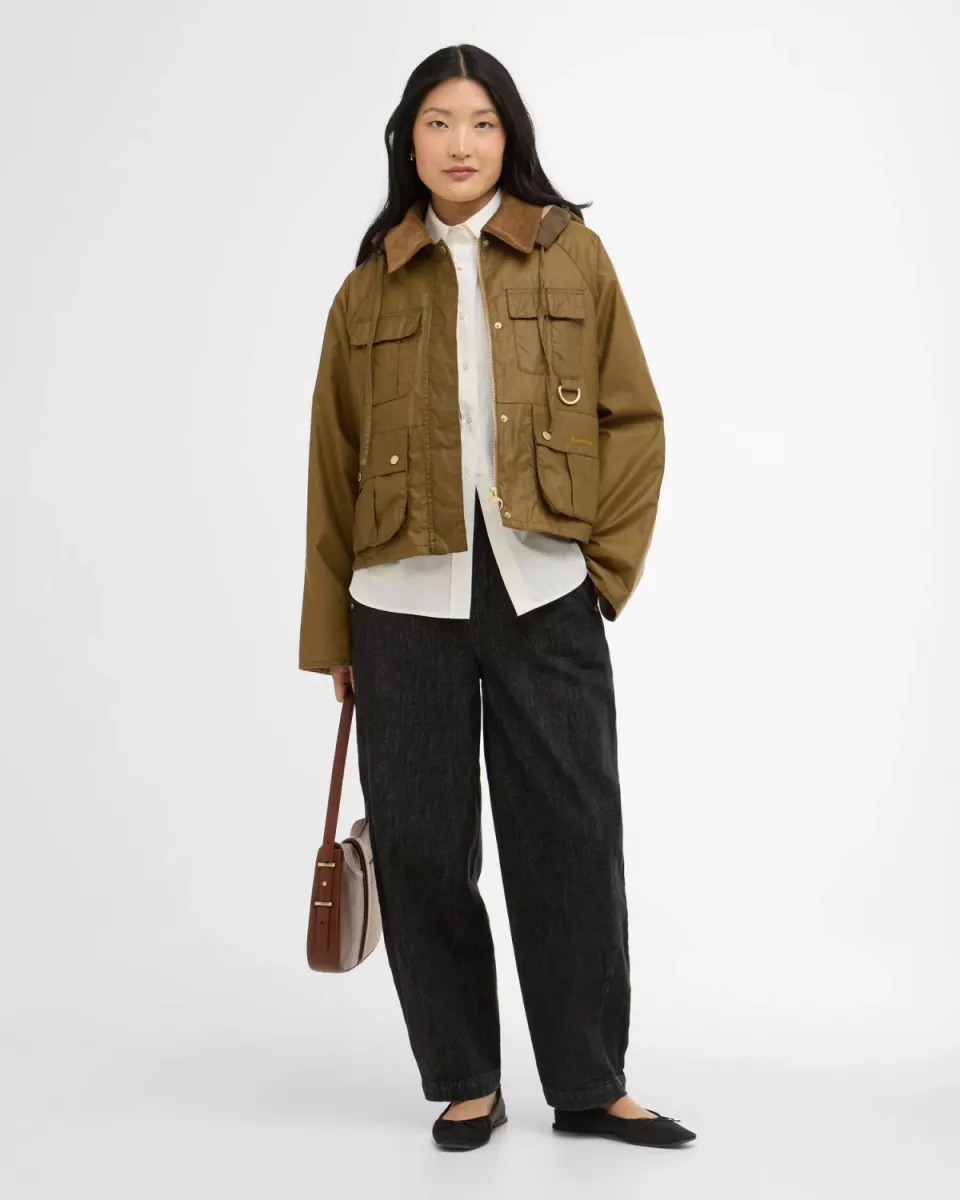 barbour-liza-wax-jacket-lwx1530-sn11-sand-dress-zand-2 Barbour-Liza wax jacket-LWX1530-SN11 Sand dress-ZAND