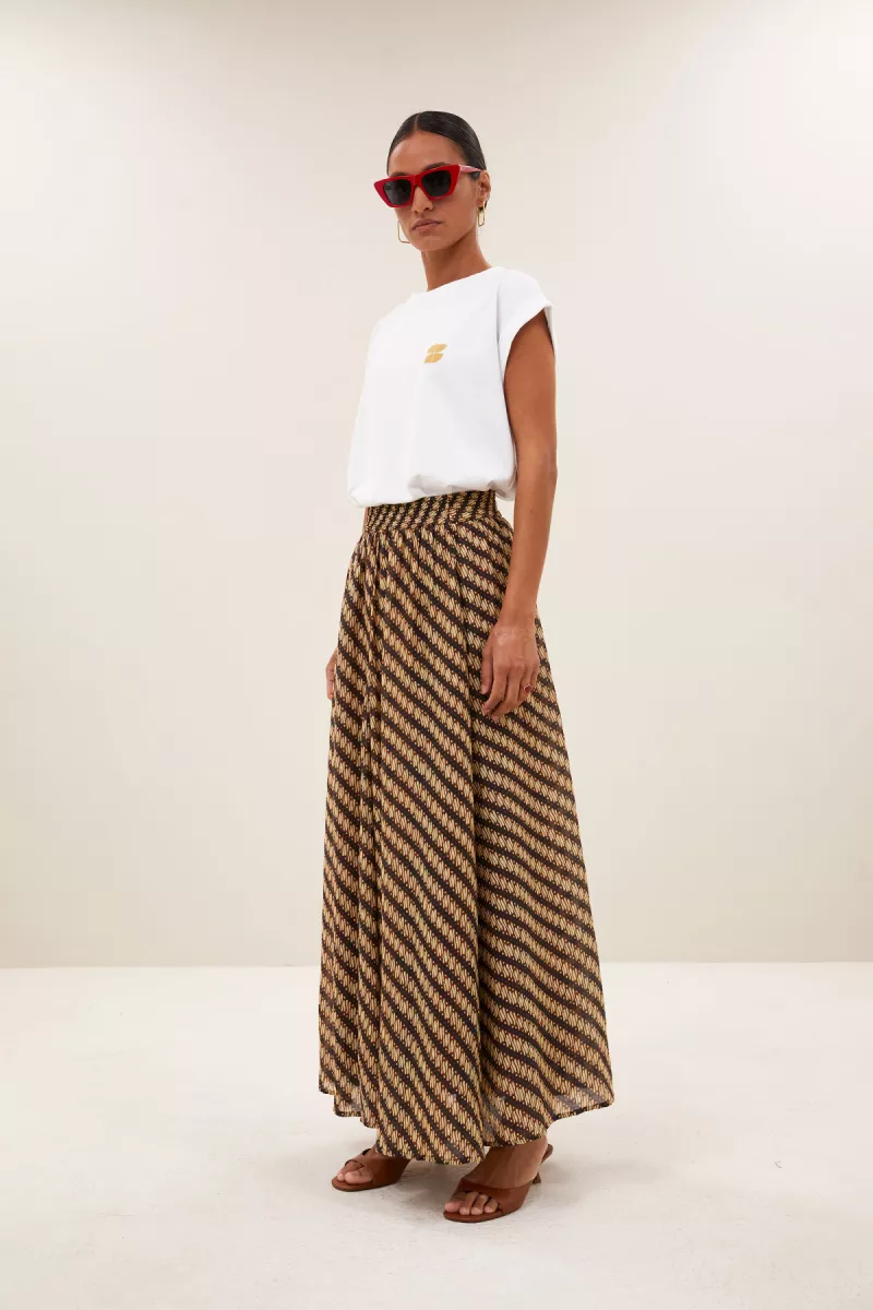 by-bar-tobi-flame-logo-top-26211014-003-wit-4 By-bar-Tobi Flame Logo Top-26211014-003-WIT