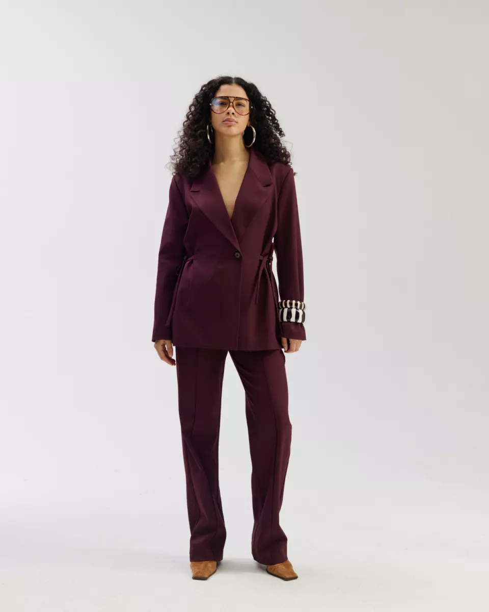 Harper & Yve-Anina-SS6N208-930 winetasting-BORDEAUX