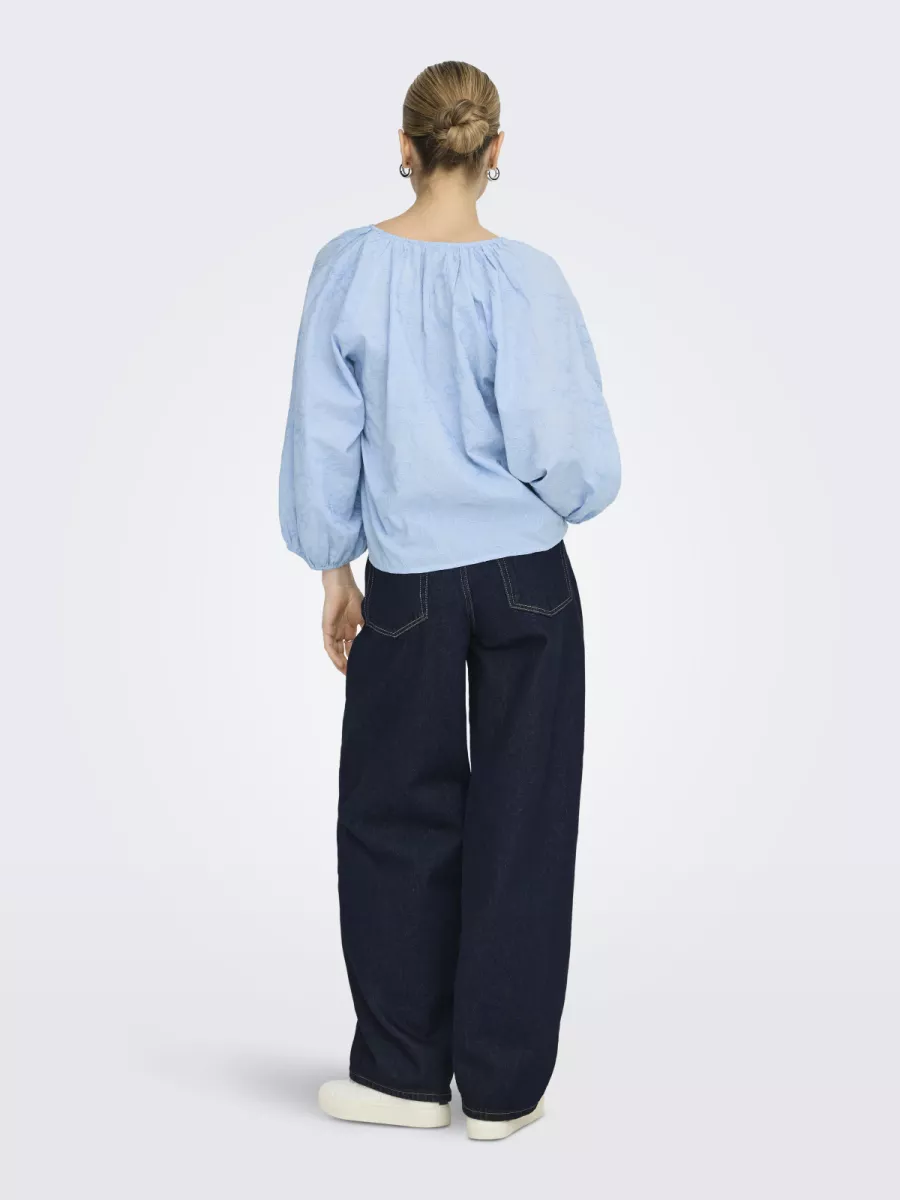 ONLY-ONLZION 3/4 V-NECK EMB TOP WVN-15364374-Soft Chambray-BLAUW