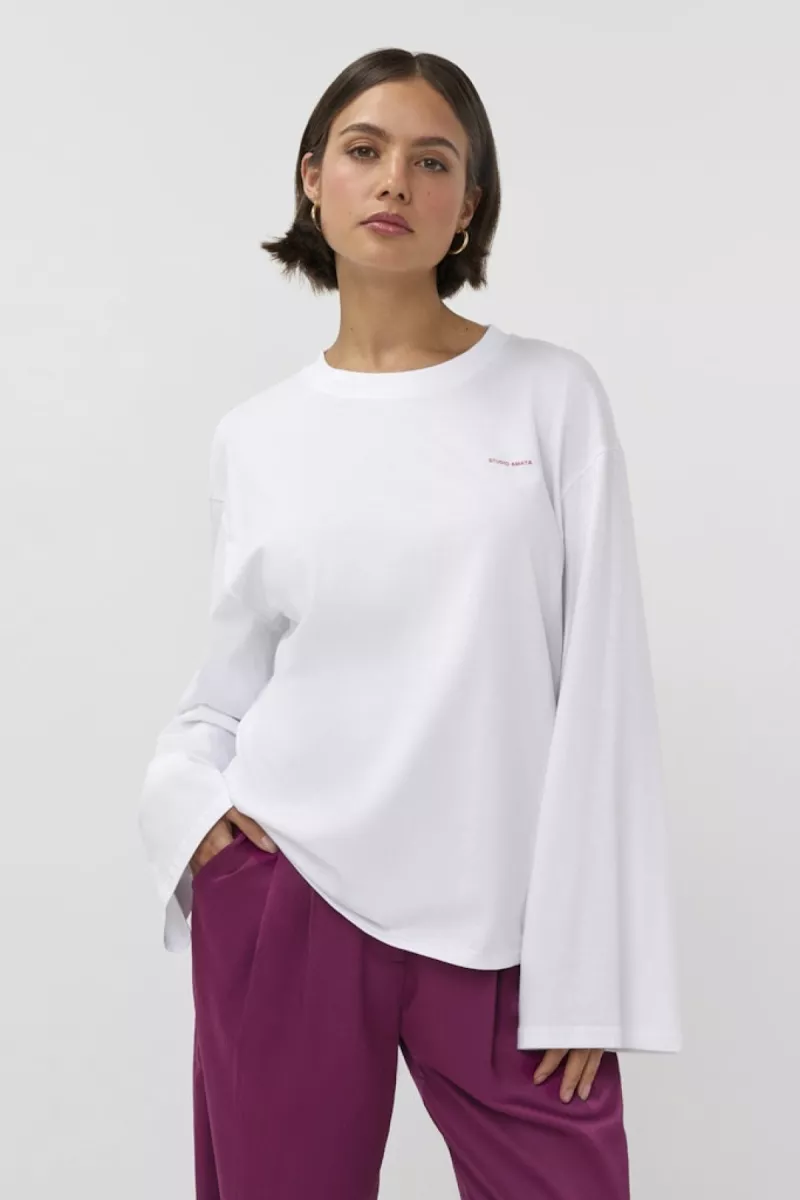 Studio Amaya--Riven-100 White-WIT