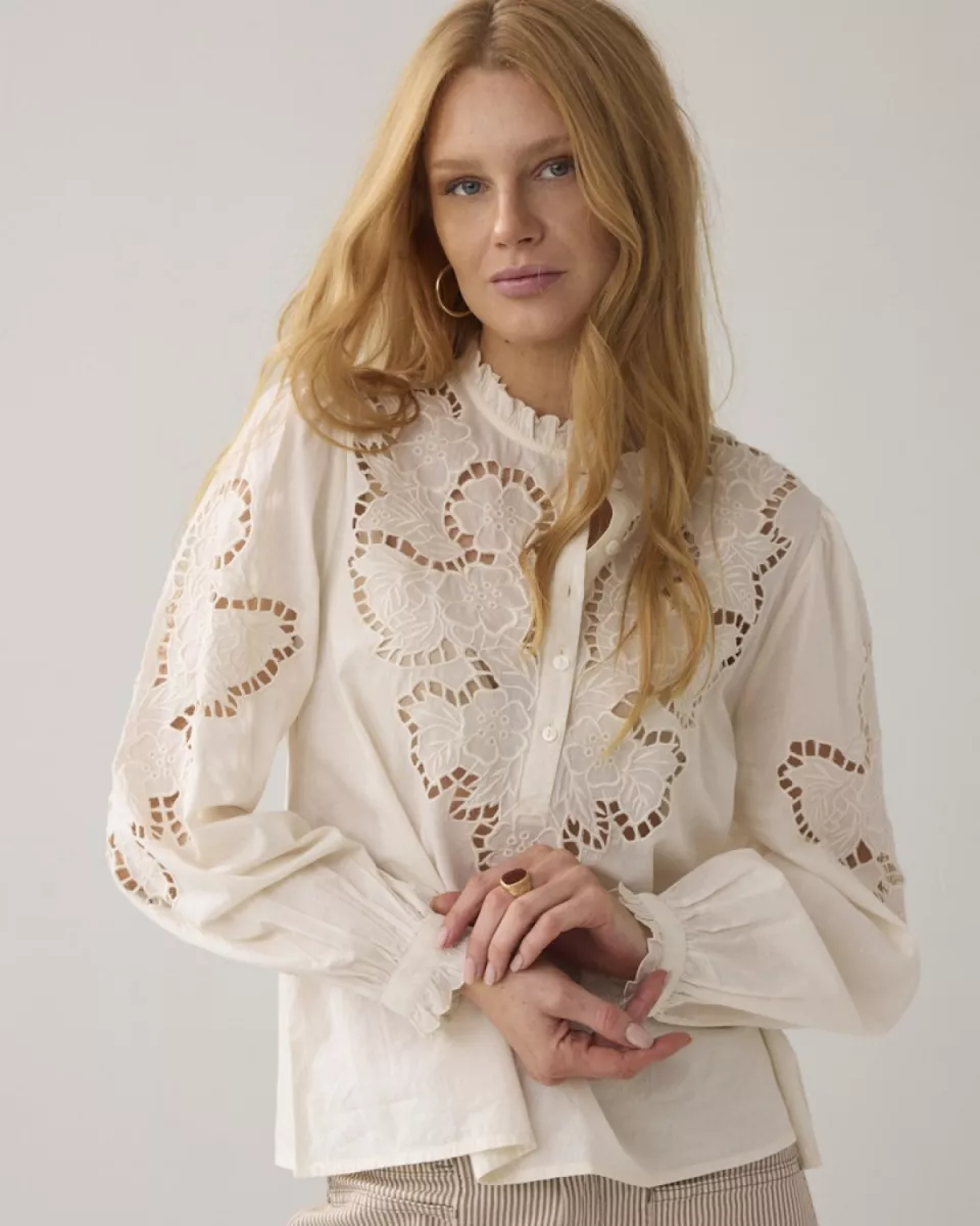 Summum-Top embroidered cambric cotton-2s3448-12420-122 Ivory-OFF WHITE