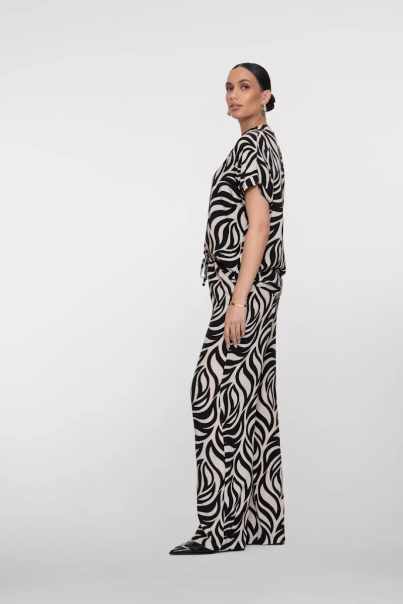 geisha-pants-bi-color-61230-70-999-black-sand-zwart-3 GEISHA-Pants bi-color-61230-70-999 black/sand-ZWART