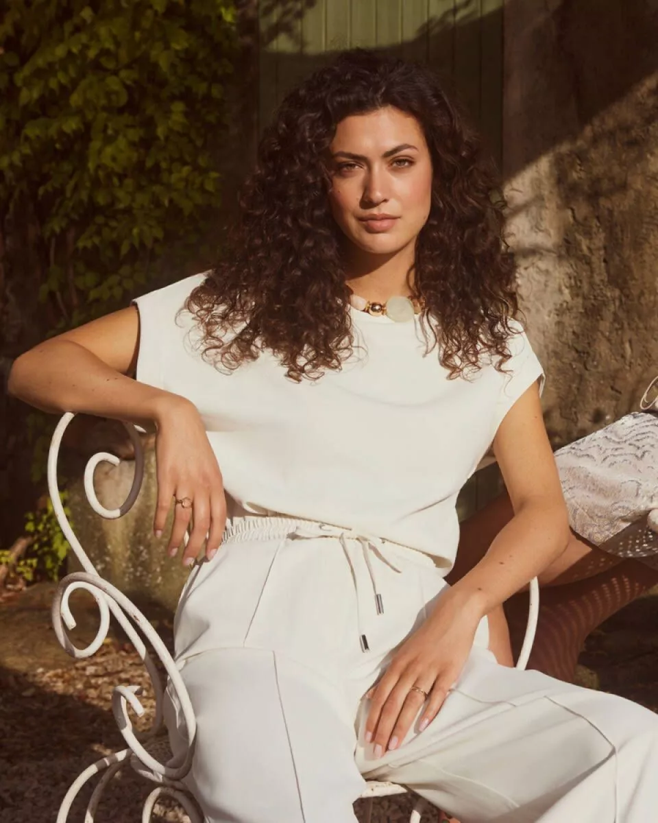 LOFTY MANNER--RA11. Top Rivka-115 Ecru-ECRU