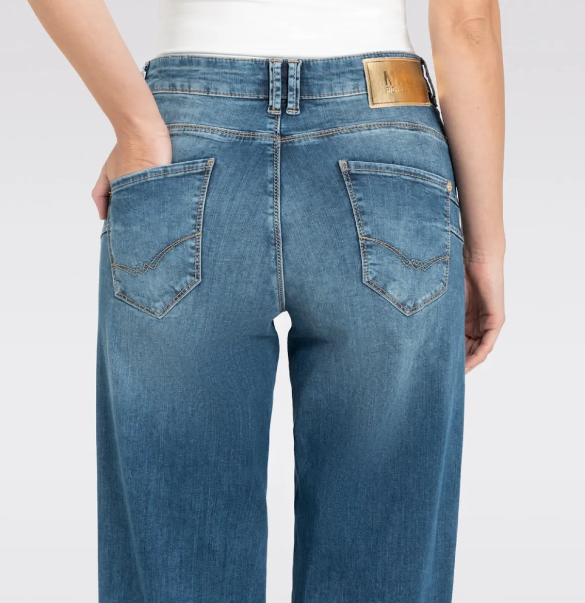 mac-rich-palazzo-4-d585-trousers-mac-ladies-0391l523390-d585-navy-heavy-wash-navy-5 MAC-RICH PALAZZO; 4; D585; Trousers MAC Ladies-0391L523390-D585 Navy heavy wash-NAVY