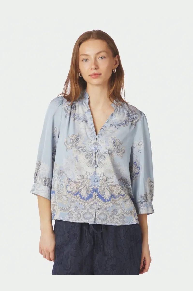 neo-noir-roselle-artist-paisley-blouse-165558-145-light-blue-licht-blauw-3 Neo Noir-Roselle Artist Paisley Blouse-165558-145 Light Blue-LICHT BLAUW