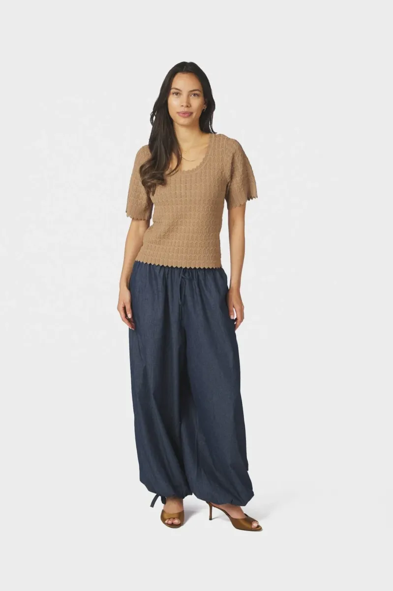 neo-noir-roxane-balloon-denim-pants-169312-140-blue-blue-4 Neo Noir-Roxane Balloon Denim Pants-169312-140 Blue-BLUE