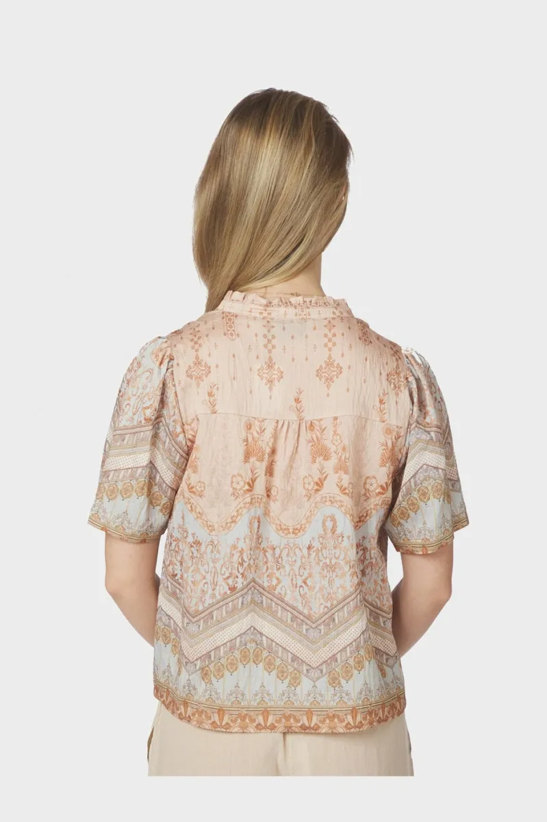 neo-noir-torana-flower-border-blouse-169345-618-flower-peach-perzik-4 Neo Noir-Torana Flower Border Blouse-169345-618 Flower Peach-PERZIK