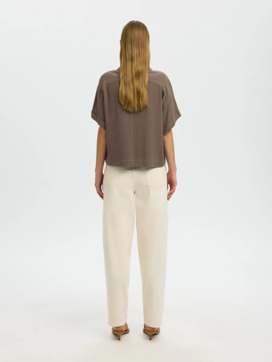 selected-femme-slwviva-ss-cropped-sun-shirt-noos-16093937-chocolate-chip-chocolade-5 Selected Femme-SLWVIVA SS CROPPED SUN SHIRT NOOS-16093937-Chocolate Chip-CHOCOLADE