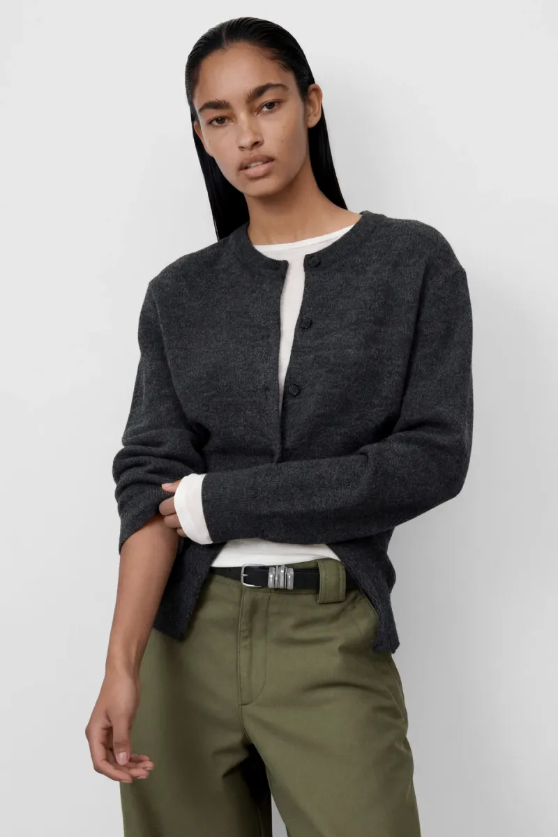 closed-crew-neck-cardigan-c96827-97h-cr-177-black-melange-zwart-2 Closed-Crew neck cardigan-C96827-97H-CR-177 Black melange-ZWART