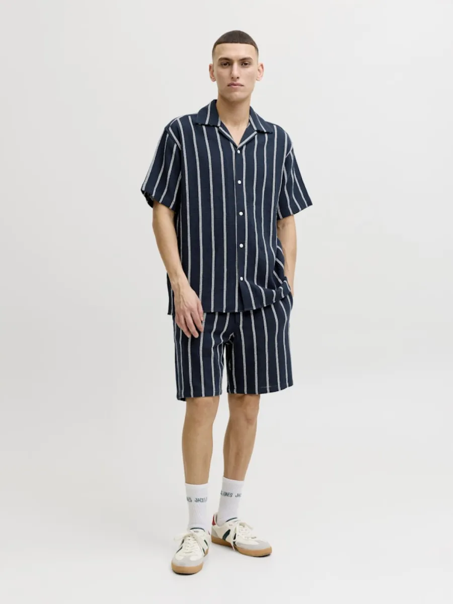 jack-jones-jpstjaiden-coba-stripe-jog-shorts-r-12274413-sky-captain-navy-2 JACK & JONES-JPSTJAIDEN COBA STRIPE JOG SHORTS R-12274413-Sky captain-NAVY