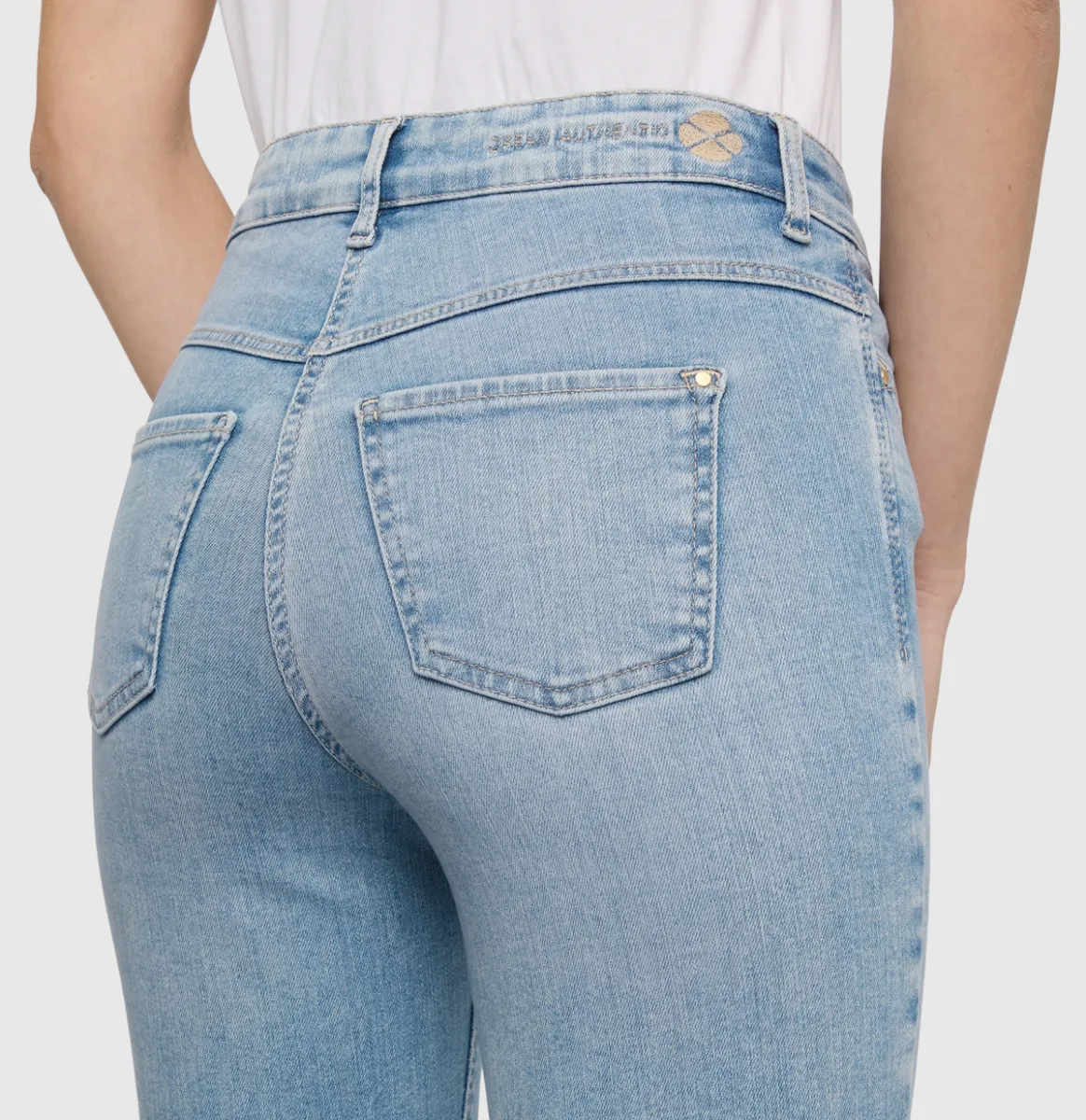 mac-dream-boot-4-trousers-mac-ladies-0358l542990-d215-summer-blue-denim-3 MAC-DREAM BOOT; 4; Trousers MAC Ladies-0358L542990-D215 Summer blue-DENIM