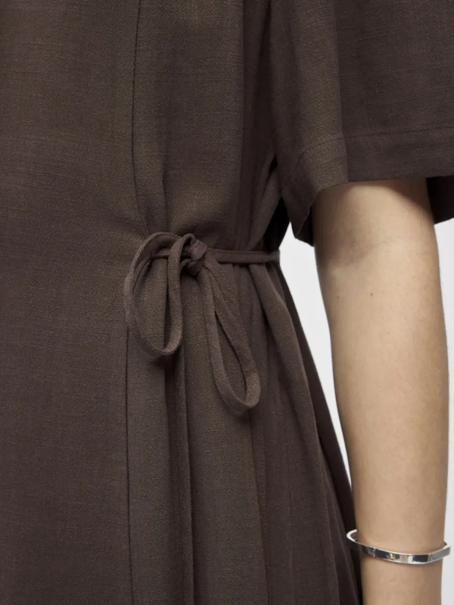 object-objsanne-s-s-re-short-dress-145-nd-23049283-seal-brown-bruin-3 OBJECT-OBJSANNE S/S RE SHORT DRESS 145 ND-23049283-Seal Brown-BRUIN
