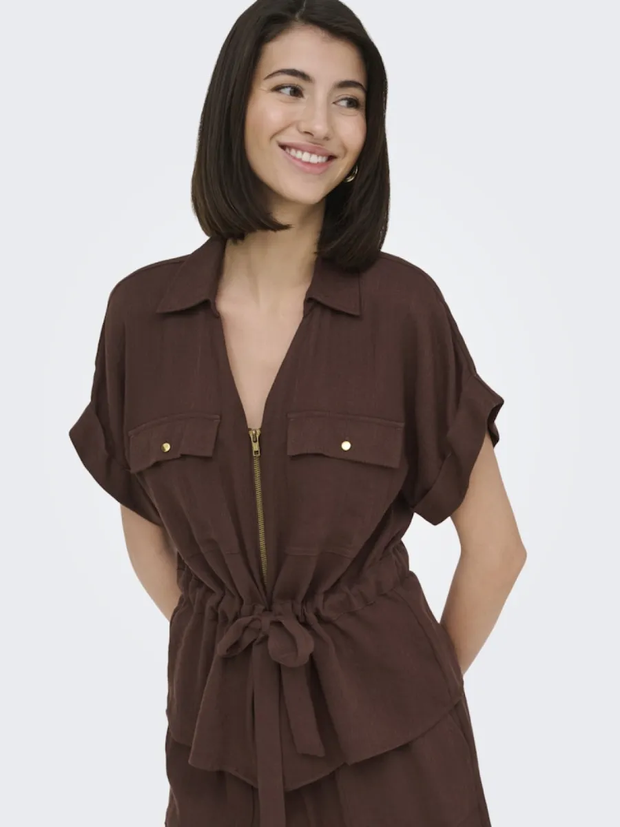 only-jdymille-s-s-zip-shirt-wvn-noos-15373098-chicory-coffee-cafe-1 ONLY-JDYMILLE S/S ZIP SHIRT WVN NOOS-15373098-Chicory Coffee-CAFE