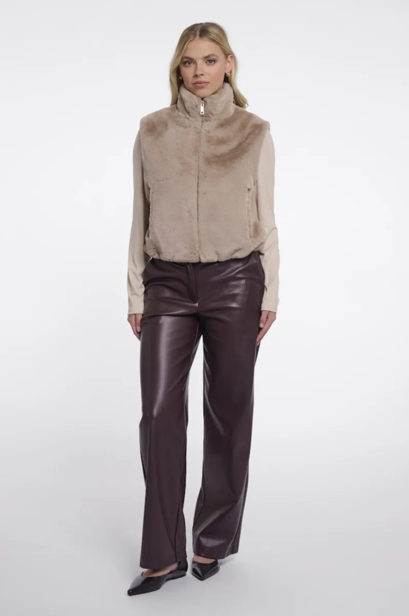 rino-pelle-short-faux-fur-waistcoat-nikki7002611-10866-oat-beige-1 RINO & PELLE-Short Faux Fur Waistcoat-Nikki.7002611-10866 Oat-BEIGE