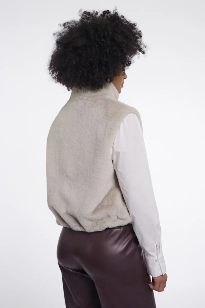 rino-pelle-short-faux-fur-waistcoat-nikki7002611-9030-birch-creme-2 RINO & PELLE-Short faux fur waistcoat-Nikki.7002611-9030 Birch-CREME