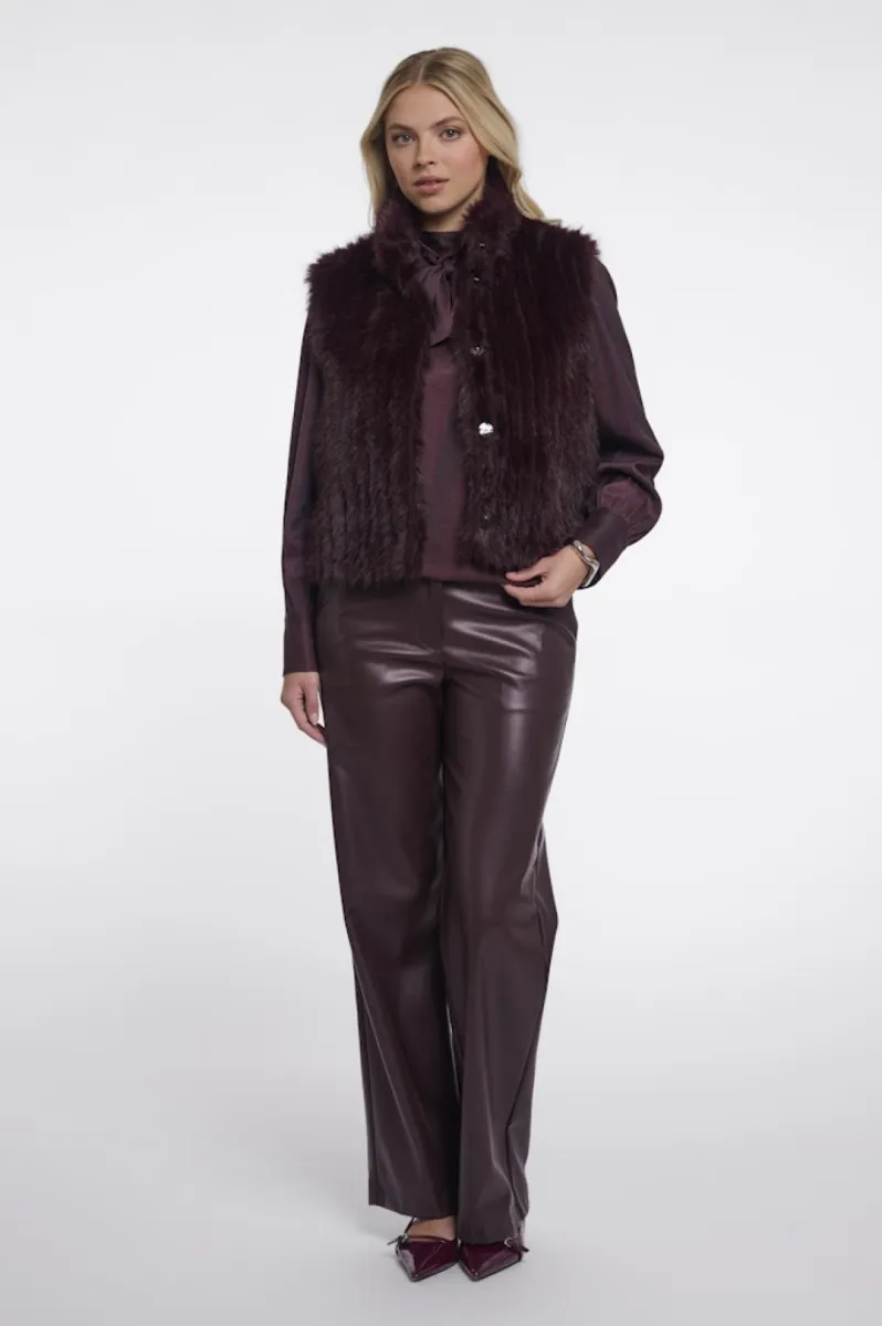 rino-pelle-waistcoat-with-closure-dava7002611-10873-chocolate-bean-chocolade-1 RINO & PELLE-Waistcoat With Closure-Dava.7002611-10873 Chocolate Bean-CHOCOLADE