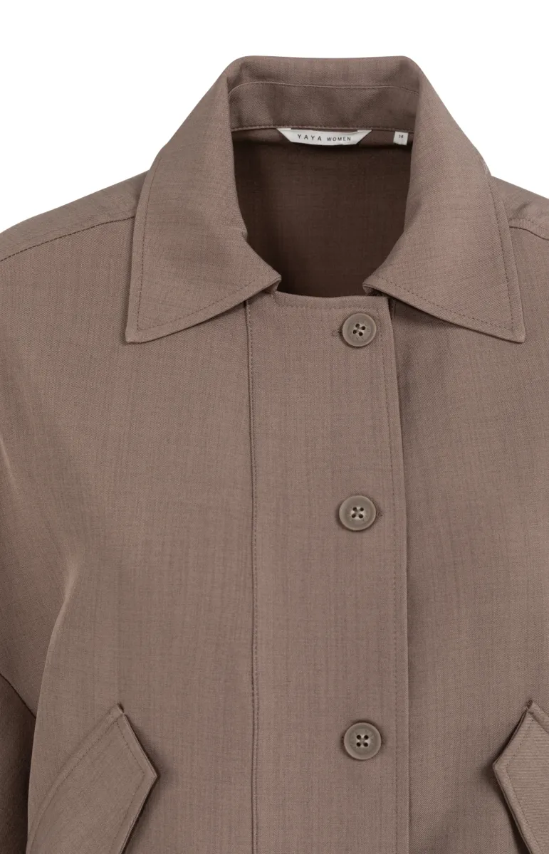 yaya-blousejack-met-klepzakken-polyester-elastane-81312-01-201206-603-81312-taupe-1 YAYA-Blousejack met klepzakken; Polyester/Elastane; 81312-01-201206-603-81312-TAUPE