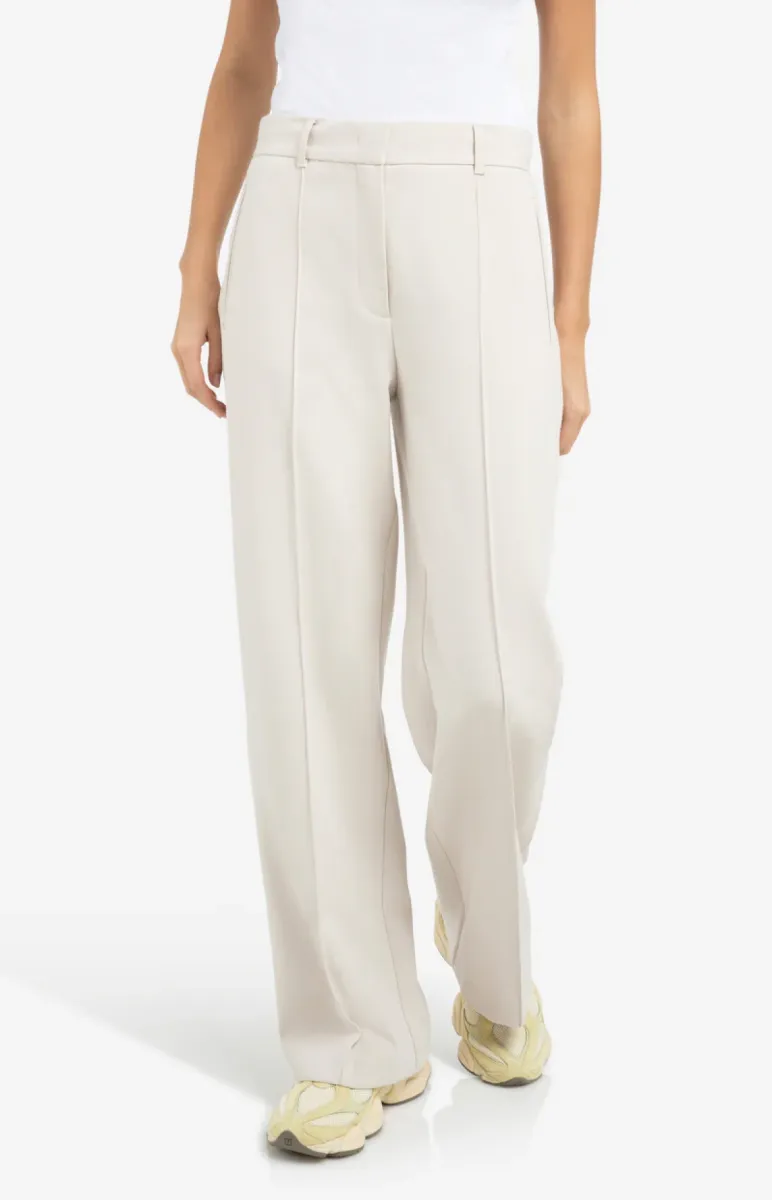 yaya-geweven-broek-met-stiksels-polyester-viscose-elastane-99044-01-301240-602-99044-beige-3 YAYA-Geweven broek met stiksels; Polyester/Viscose/Elastane; 99044-01-301240-602-99044-BEIGE