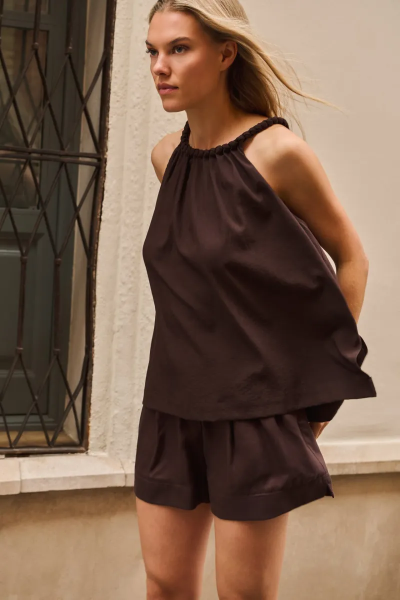 yaya-geweven-short-met-hoge-taille-lyocell-99074-01-321038-606-99074-bruin-4 YAYA-Geweven short met hoge taille; Lyocell; 99074-01-321038-606-99074-BRUIN
