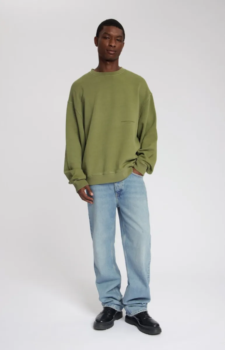 law-of-the-sea-torria-garment-dyed-crewneck-sweat-10518-420-martini-olive-olijf-4 Law of the Sea-Torria garment dyed crewneck sweat-10518-420 Martini olive-OLIJF