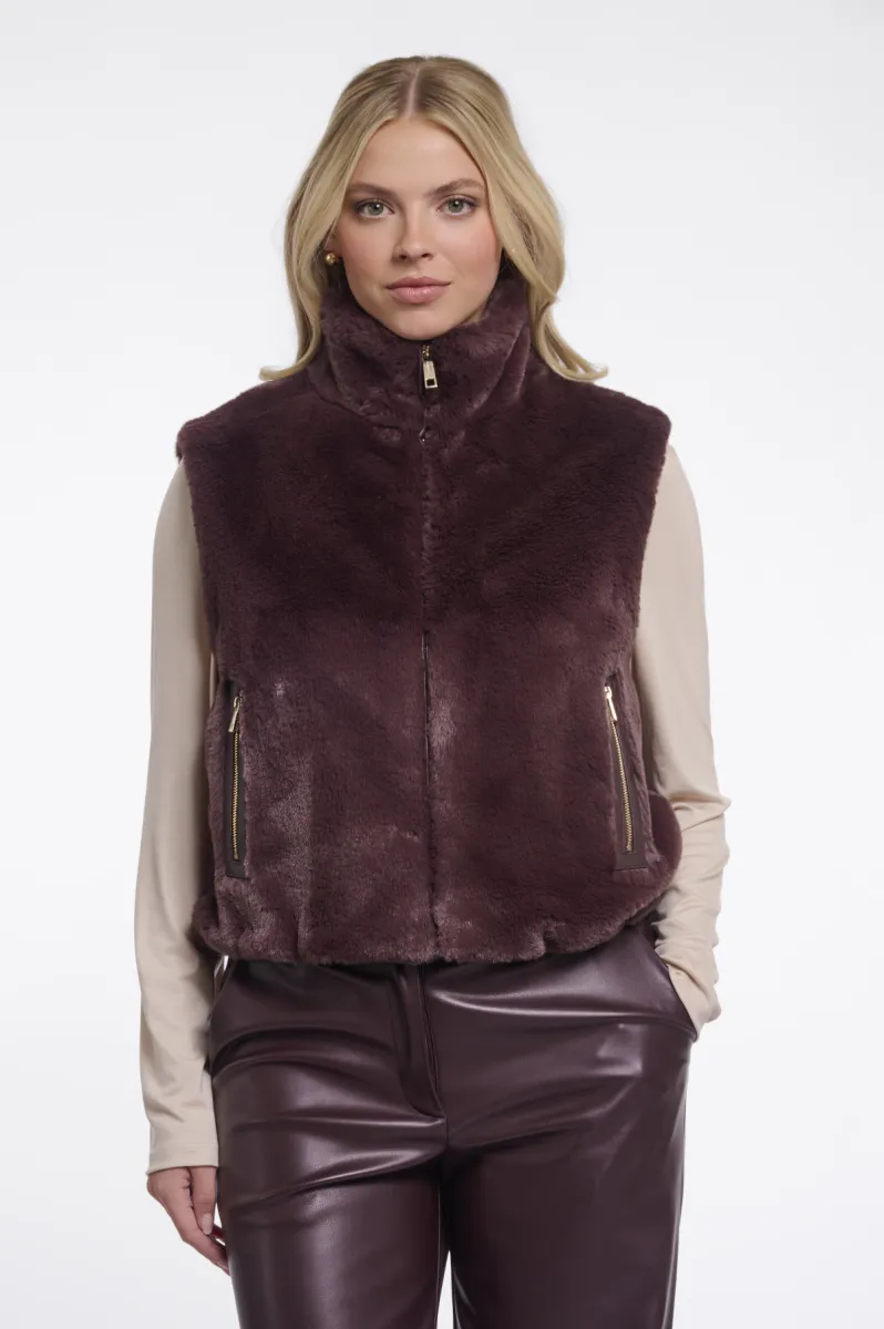 RINO & PELLE-Short Faux Fur Waistcoat-Nikki.7002611-10873 Chocolate Bean-CHOCOLADE
