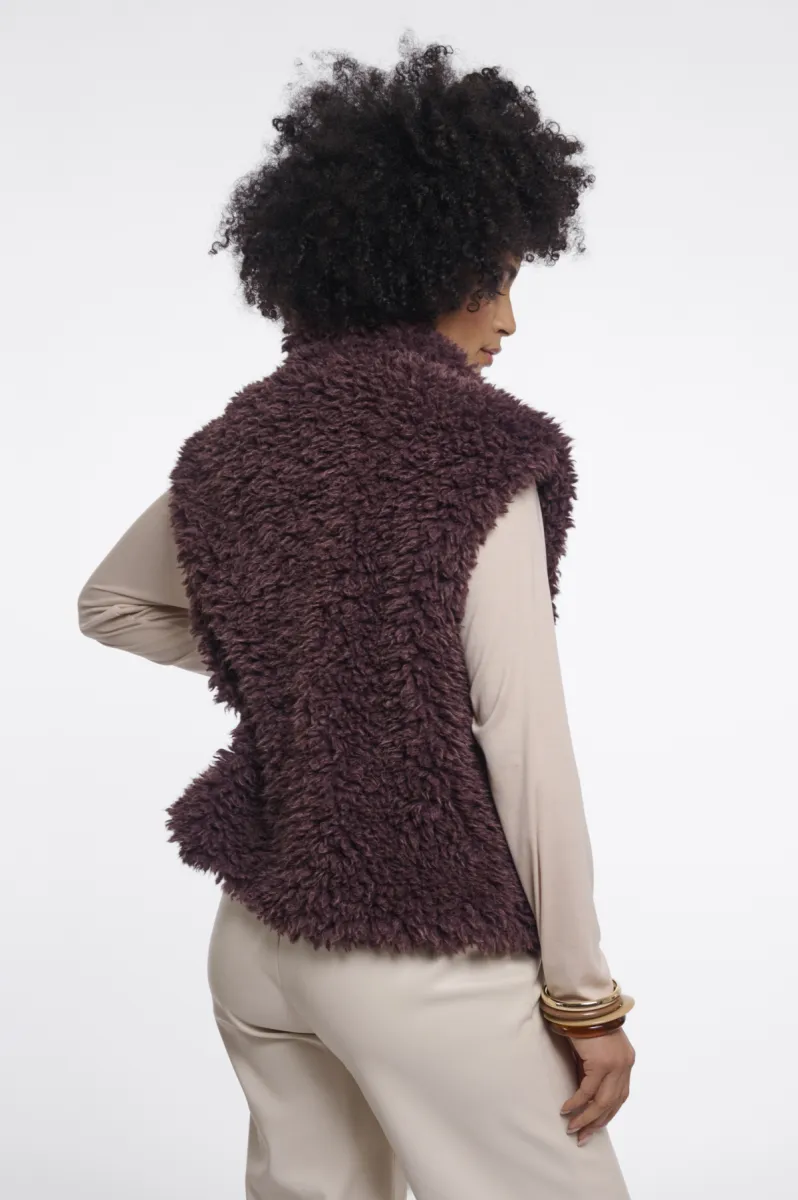 rino-pelle-waistcoat-freya7002611-10873-chocolate-bean-chocolade-2 RINO & PELLE-Waistcoat-Freya.7002611-10873 Chocolate bean-CHOCOLADE